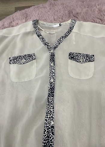 Yılan Desenli V Yakalı Transparan Gömlek - Görsel 2