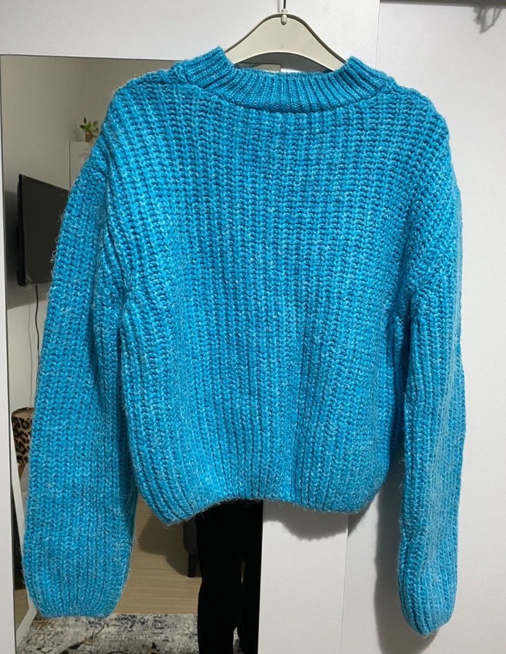 Mavi V Yaka Örgü Kadın Kazak - Görsel 3