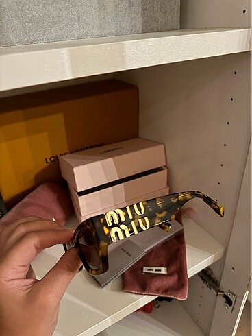Miu Miu gözlük