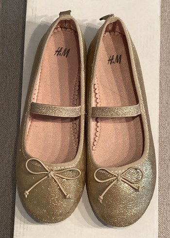 Altın Rengi Fiyonklu Kız Babet Ayakkabı - Görsel 2