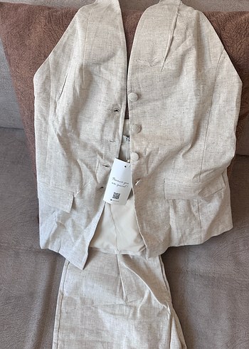 s Beden Bej Keten Görünümlü yelek pantalon Takım