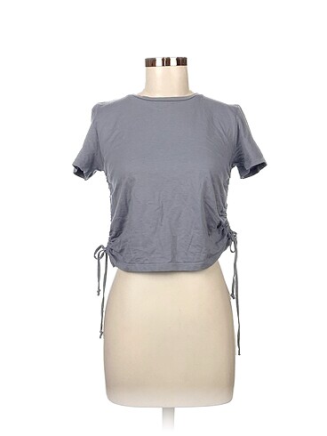 Trendyol & Milla T-shirt %70 İndirimli.