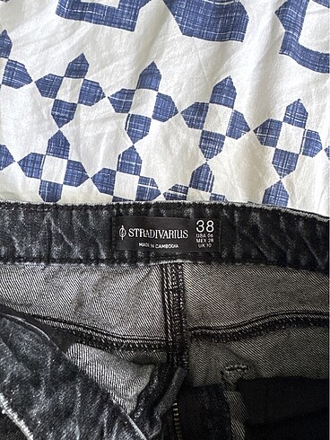 38 Beden siyah Renk Stradivarius Siyah Jean Pantolon