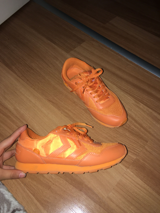 Hummel Orijinal 37 numara,indirim yapılır