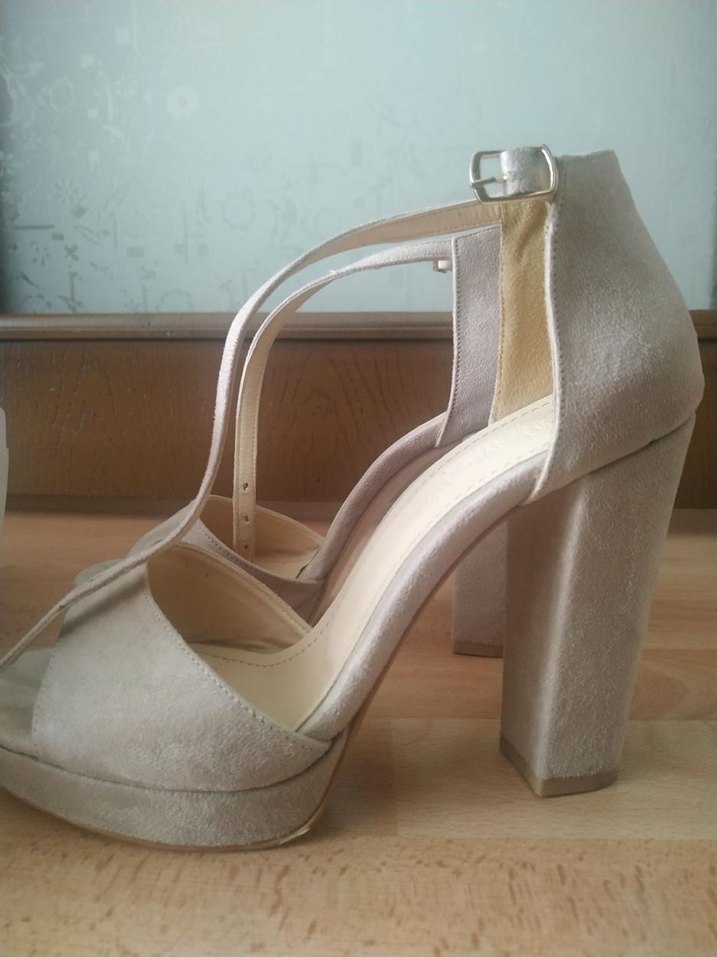 Bej Süet Tokalı Stiletto Topuklu Kadın Ayakkabı - Görsel 3