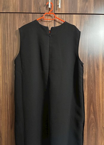 Siyah Yüksek Yakalı Kolsuz Mini Elbise - Görsel 4