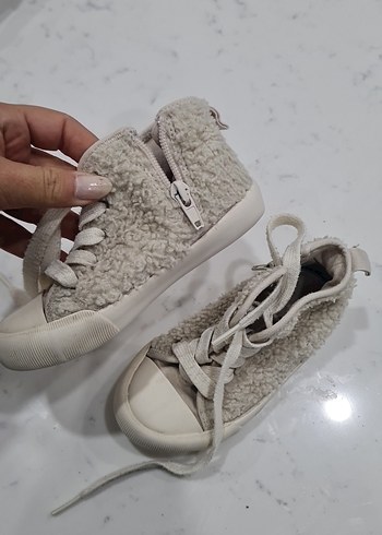 Kız Çocuk Gri Kürklü Sneakers - Görsel 2