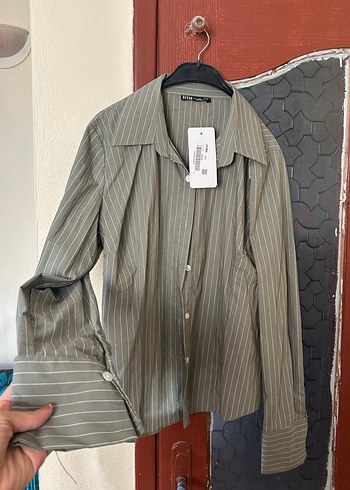 Düğmeli Gri Çizgili Keten Kadın Gömlek - Görsel 3