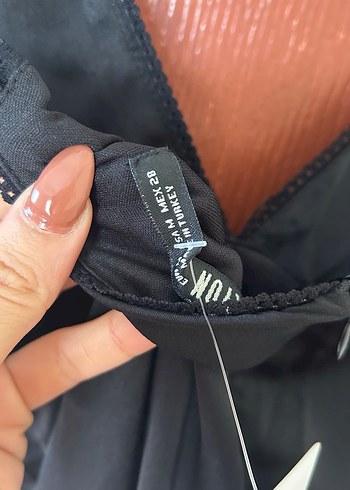 Siyah, Askılı, Dökümlü Uzun Kadın Elbise - Görsel 4