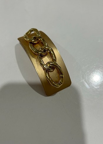 Zincir Detaylı Altın Renkli Kadın Bileklik - Görsel 2