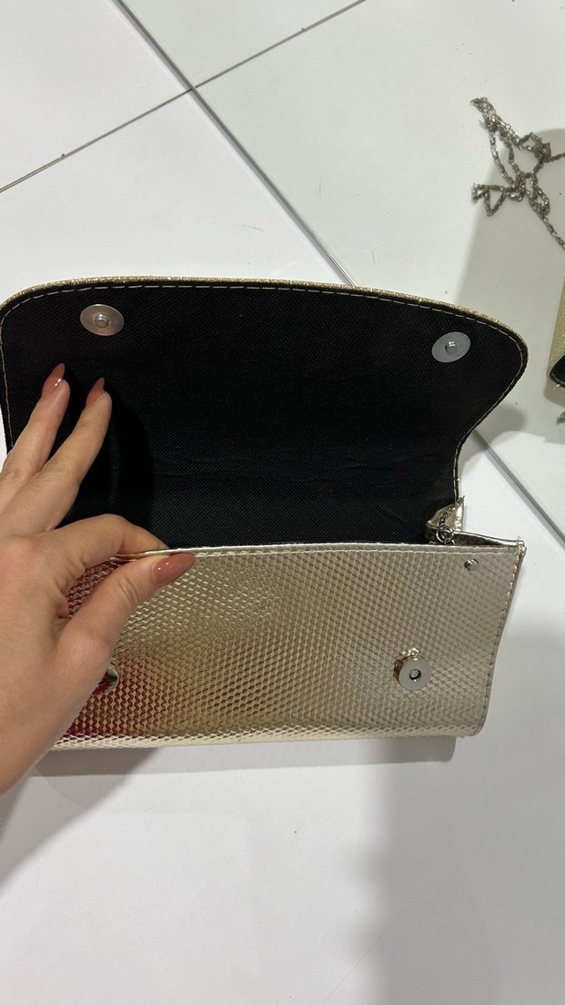 Altın Rengi Zincir Detaylı Yılan Desenli Kadın Portföy Çanta - Görsel 4