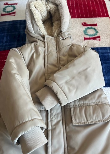 Kapşonlu mont - Görsel 8