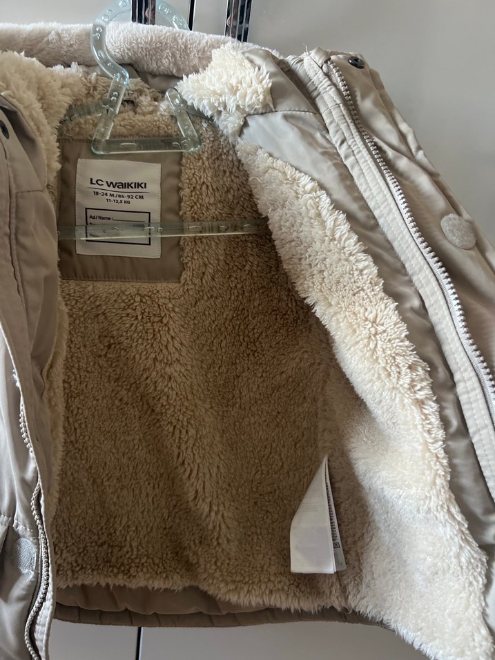 Kapşonlu mont - Görsel 5