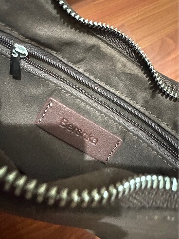  Beden Bershka çanta