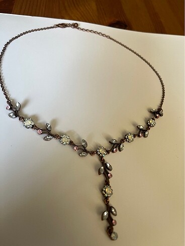 Accessorize çiçekli kolye
