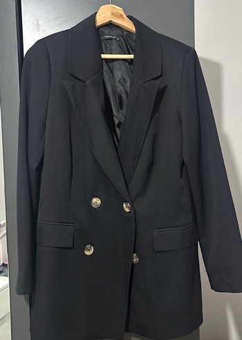 38 Beden Siyah Düğmeli Kadın Blazer Ceket