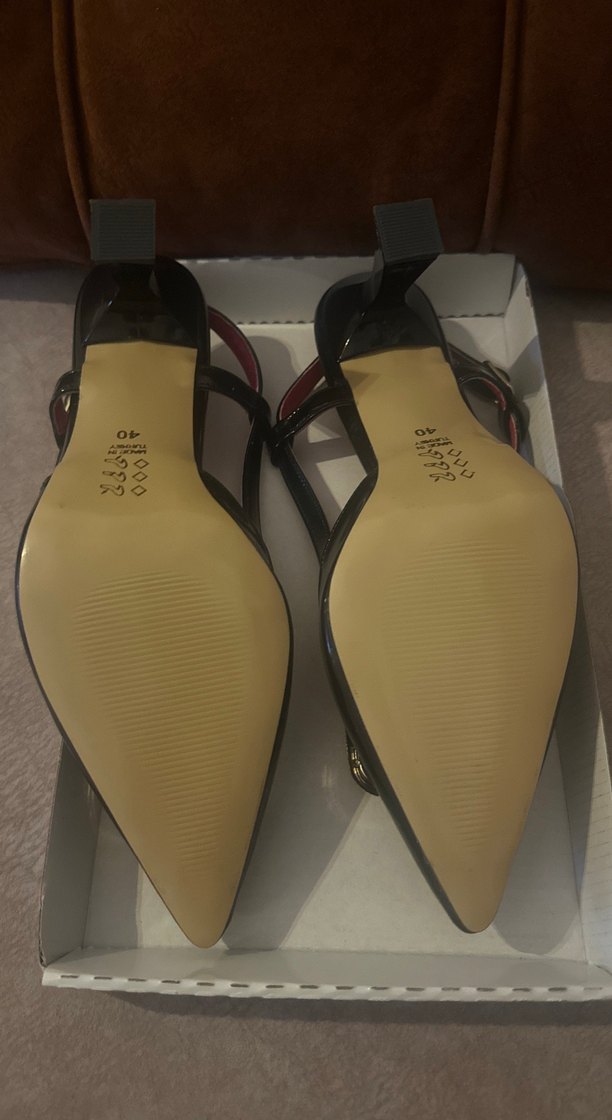 Kırmızı Tokalı Stiletto Topuklu Kadın Ayakkabı - Görsel 5