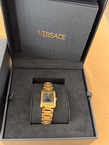 Versace saat