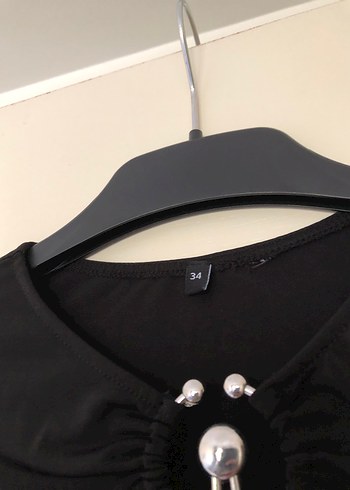 34 Beden siyah Renk toka detaylı siyah uzun kollu bodysuit