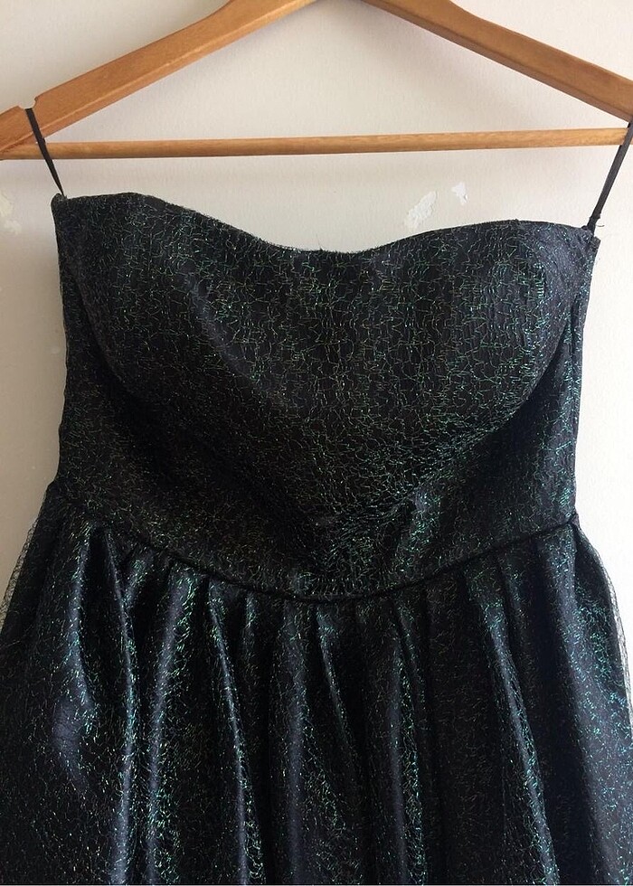 Parıltılı straplez elbise - Görsel 2