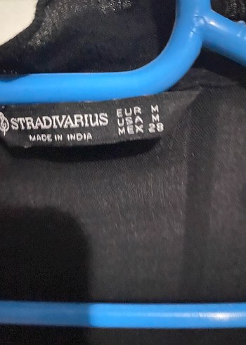 Stradivarius Uzun Kollu Siyah V Yaka Fırfırlı Bluz