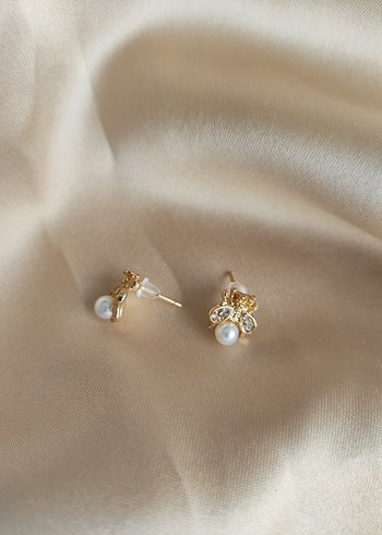 Accessorize Mini Altın Renkli Çiçekli Boncuklu Küpe
