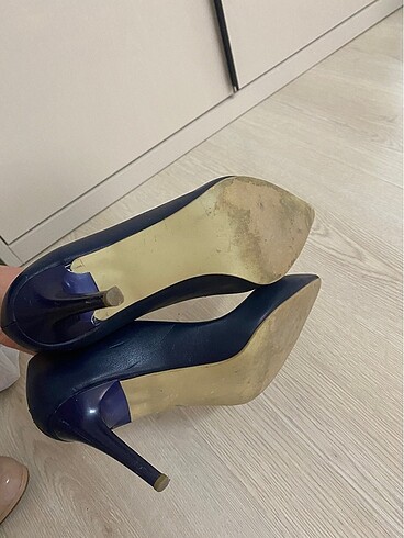 37 Beden Stiletto
