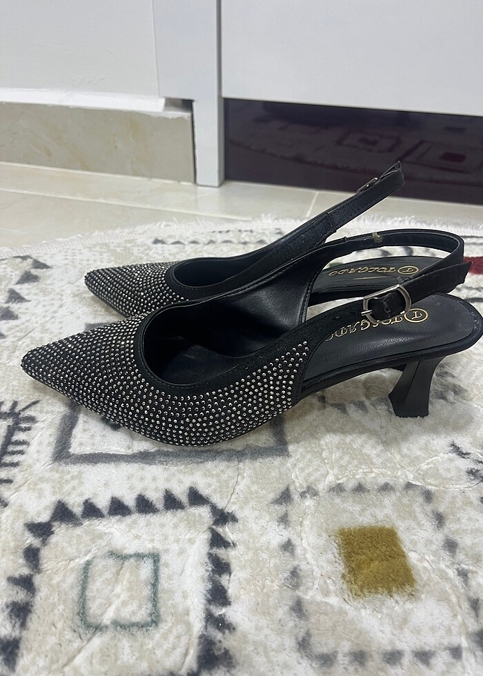 Topuklu ayakkabı - Görsel 2