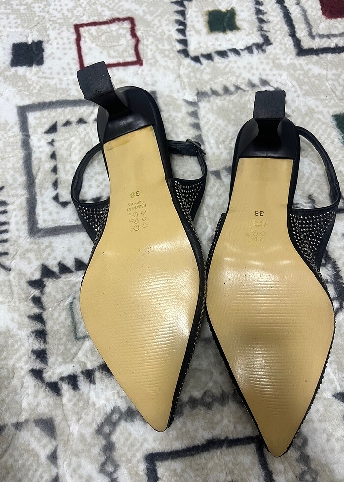 Topuklu ayakkabı - Görsel 3