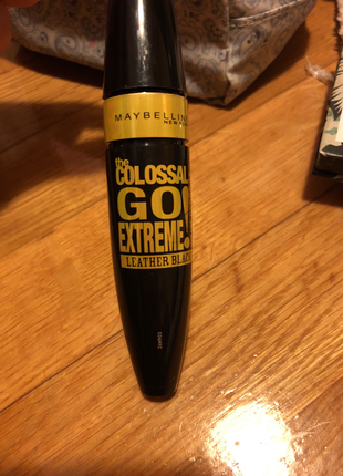 Maybelline The Colossal Go Extreme Leather Black Maskara