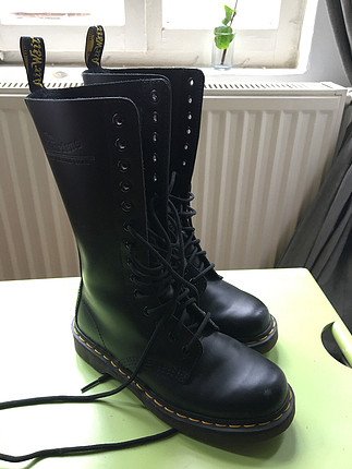 Dr.Martens bot 