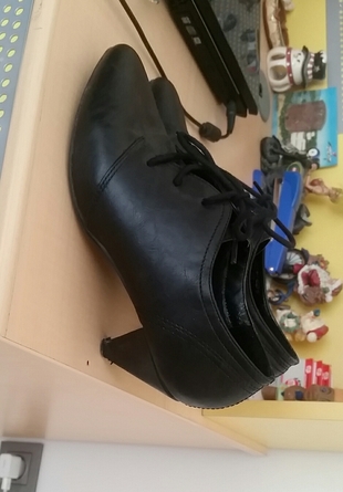 38 Beden siyah Renk Topuklu kışlık ayakkabı