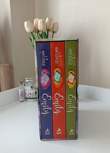  Beden Rüzgarın Kızı Emily Kutulu Set - L.M. Montgomery 