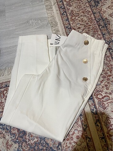 Zara beyaz pantolon