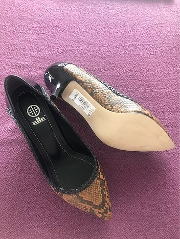 37 Beden Stiletto kısa topuk ayakkabı