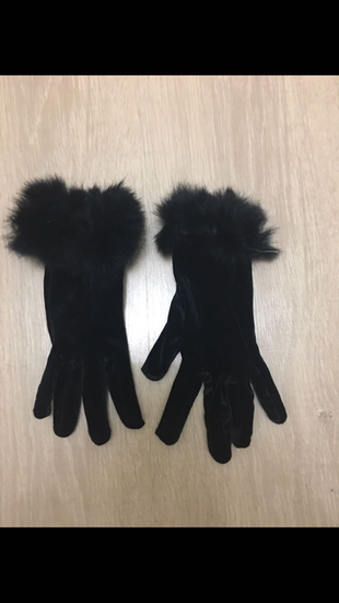 Butik ürünü şık eldiven 