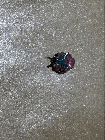 Beden Pandora charm