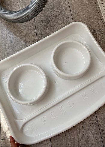 Beyaz Plastik Kedi Mama Kabı