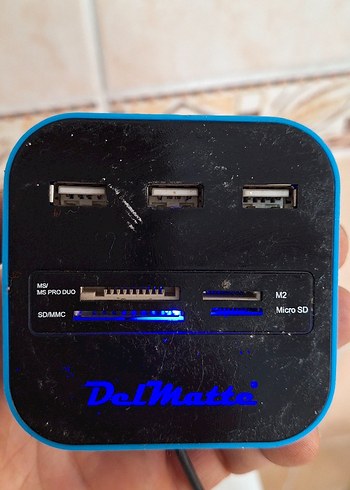 DelMatte Mavi Çoklu Kart Okuyucu