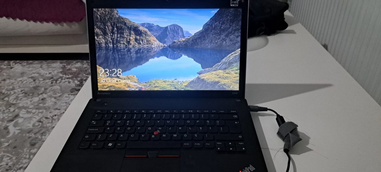 Lacivert Renkli Laptop - Görsel 4