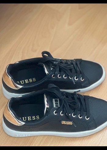 Guess Kadın Spor Ayakkabısı - Görsel 2