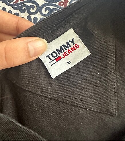 m Beden Tommy hilfiger tişört
