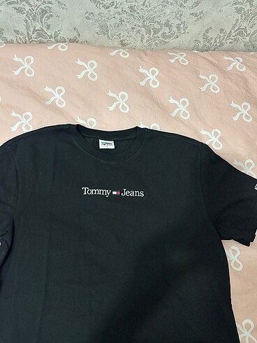 Tommy hilfiger tişört