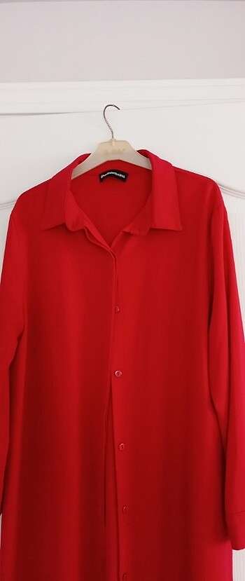 Kırmızı tunik gömlek