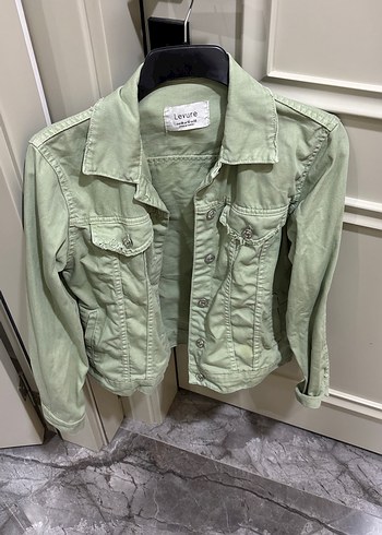 Yeşil Düğmeli Kadın Denim Ceket
