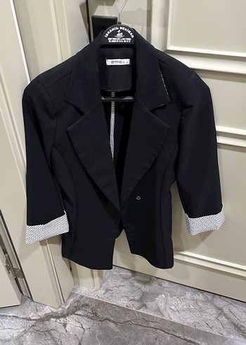 Düğmeli Siyah Midi Kadın Blazer