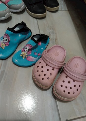 Renkli Velcro Kız Terlikleri - Görsel 2