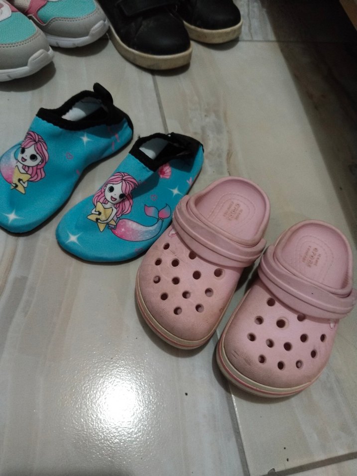 Renkli Velcro Kız Terlikleri - Görsel 2