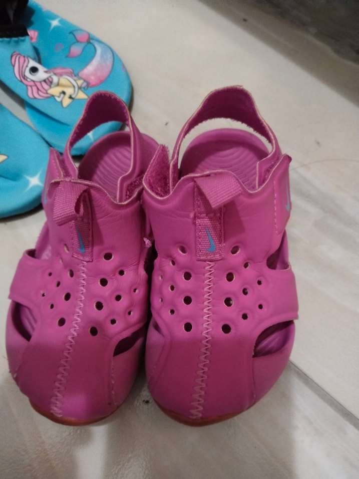 Kız Çocuk Pembe Cırtlı Kauçuk Terlik - Görsel 5