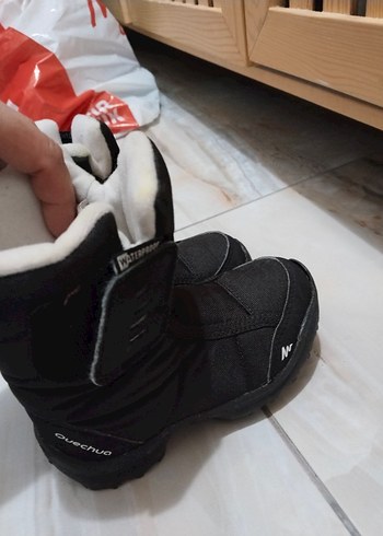 Erkek Çocuk Siyah Cırtlı Kauçuk Bot - Görsel 4